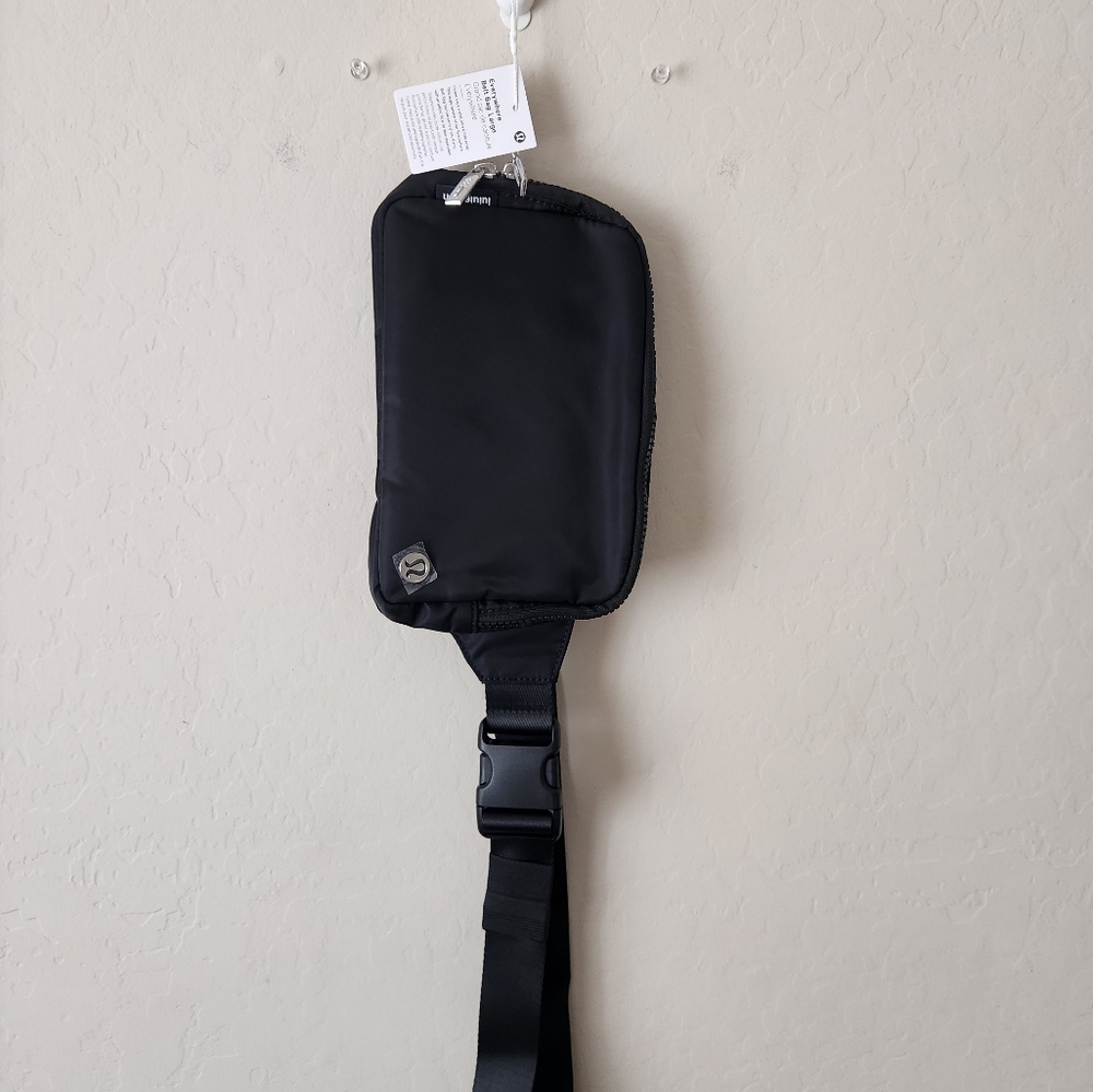 Lululemon belt bag